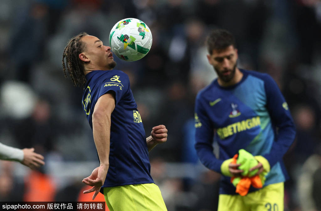 英格兰联赛杯第4轮:纽卡2-0热刺进联赛杯8强 沃尔特马德破门沙尔建功